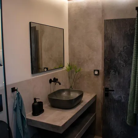 His&hers Luxury Athens