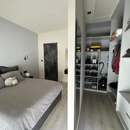 His&hers Luxury * Athens